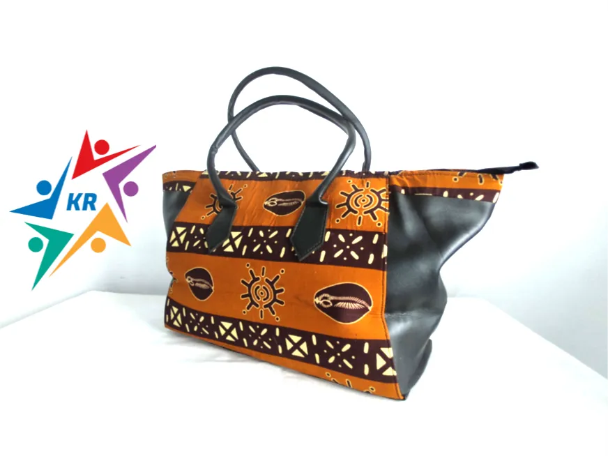 sac trapèze pagne cuir 8.webp